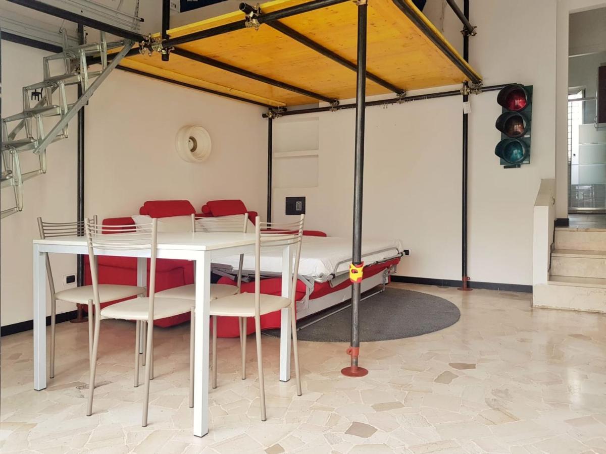 Appartamento Zuretti 42 Milan Exterior photo