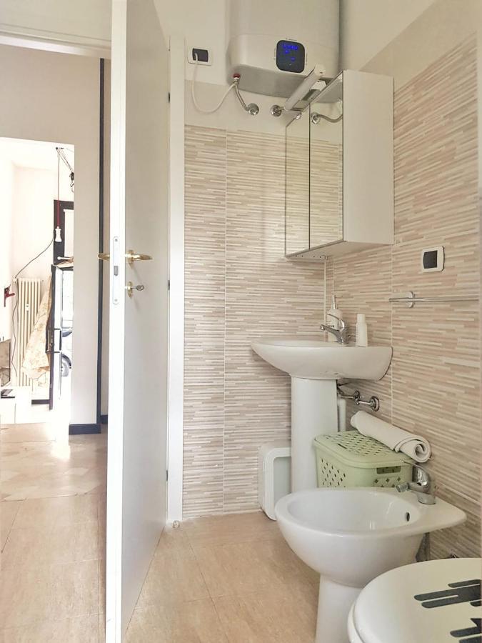 Appartamento Zuretti 42 Milan Exterior photo